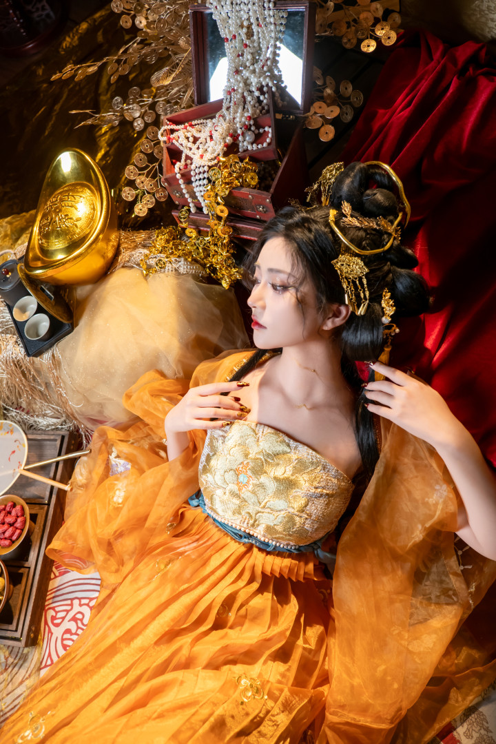 年年Nnian - Golden Snake New Year (80) (2).jpg